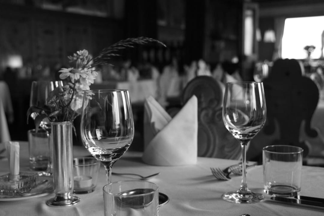 Stilvoll gedeckte Tafel Hotel Zirmerhof