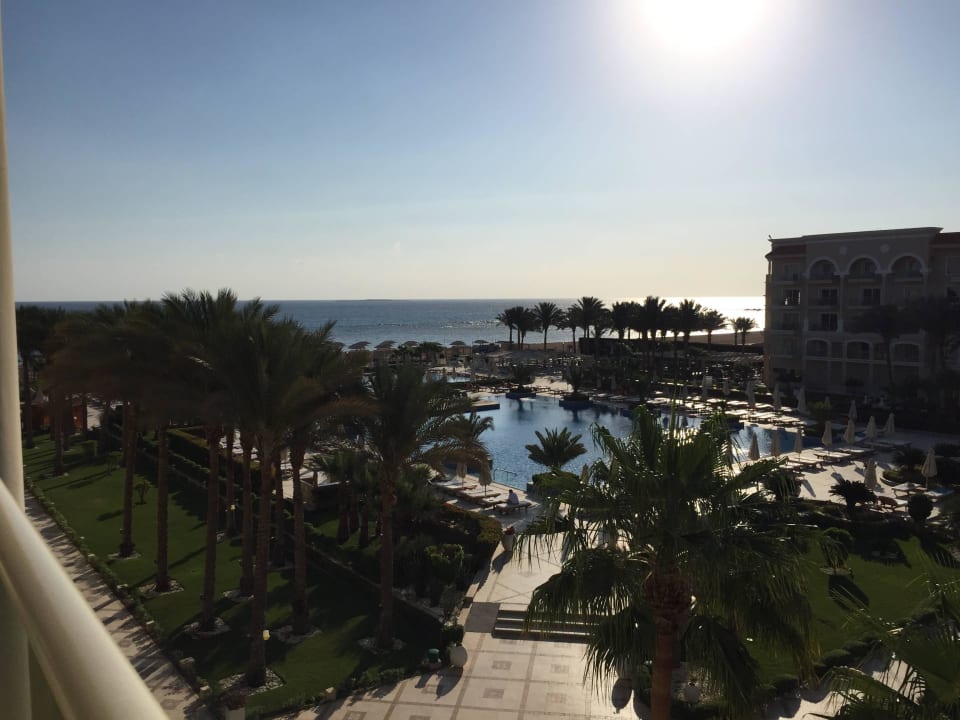 Guten Morgen Premier Le Reve Hotel & Spa