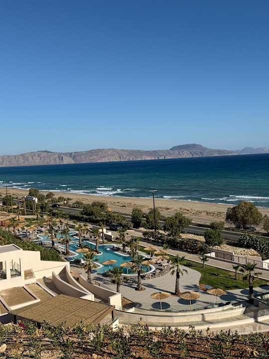 Strand Oros Luxury Beach Resort