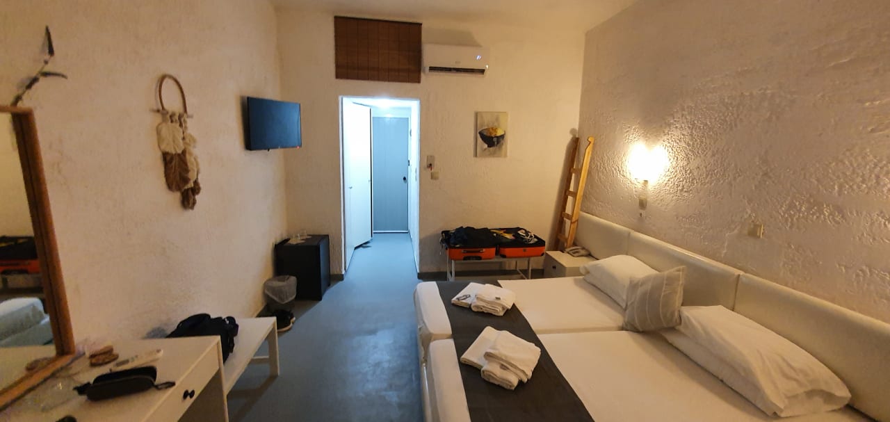 Zimmer Ladiko Inn Hotel