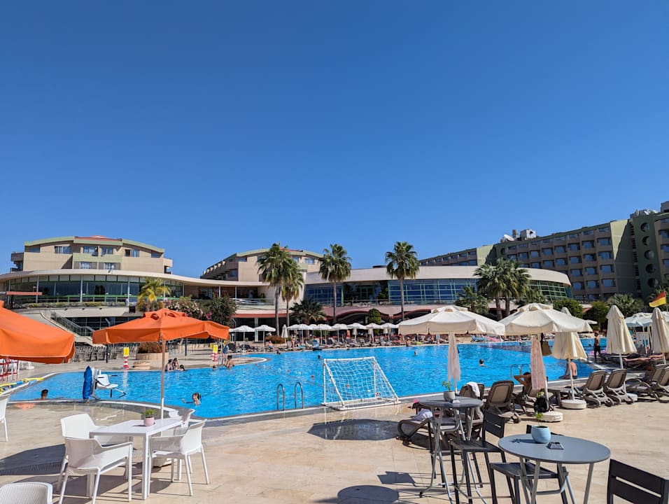 Pool VONRESORT Golden Coast