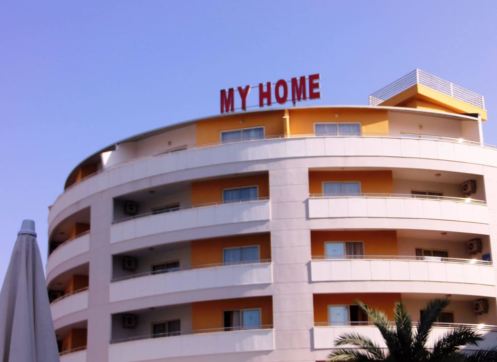 Hotel hinten Poolseite My Home Resort