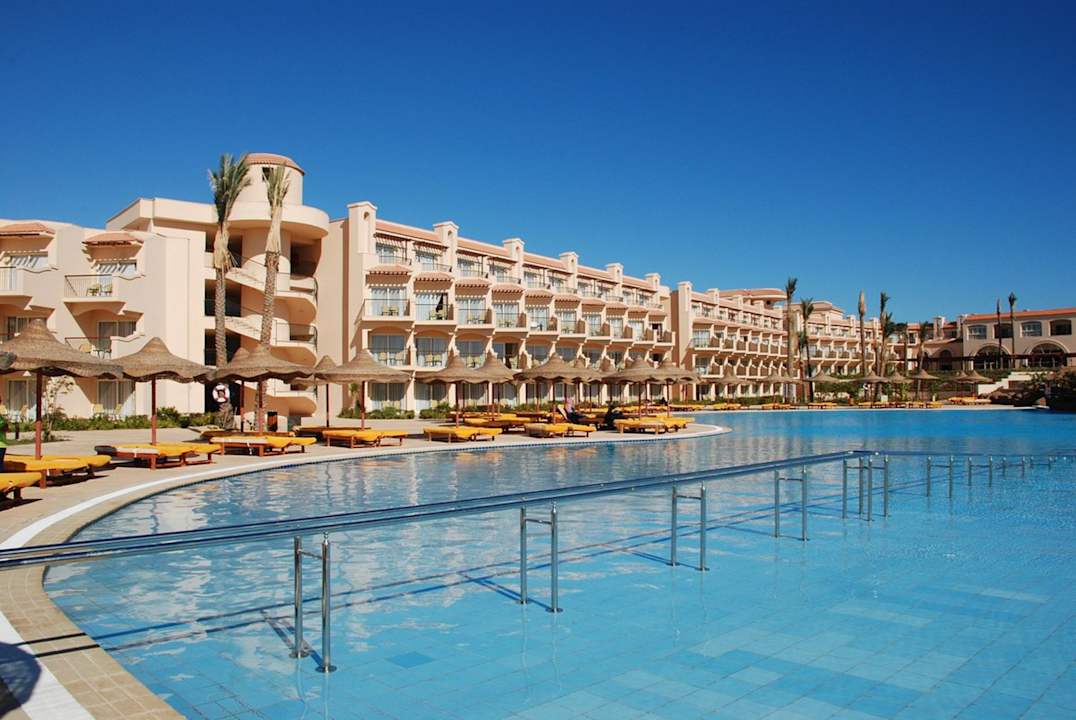 Pool Pyramisa Beach Resort Sahl Hasheesh