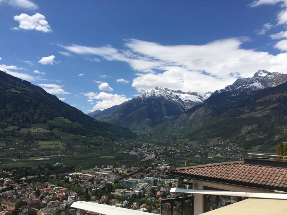 Ausblick aus dem Zimmer Laugen 1. OG Hotel Bellevue