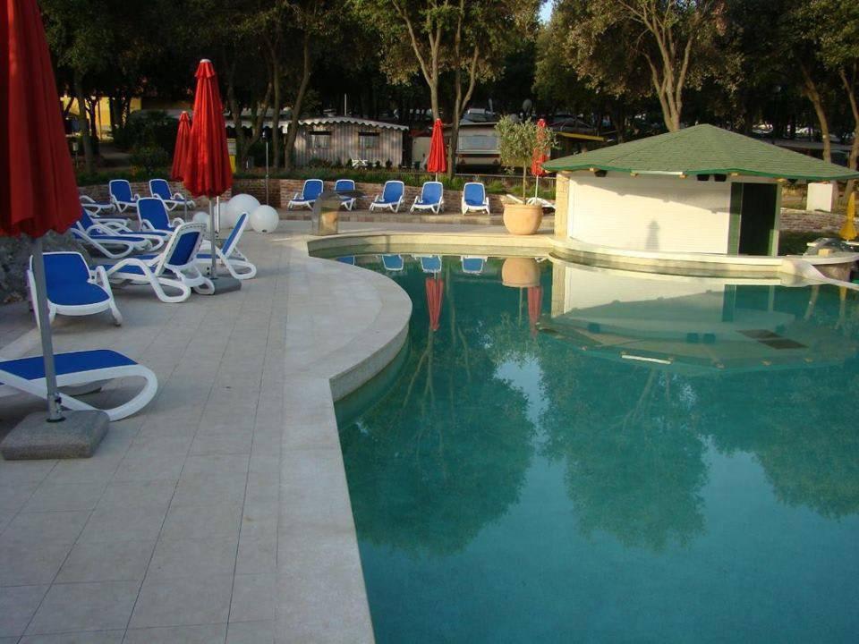 Poolbar FKK Valalta