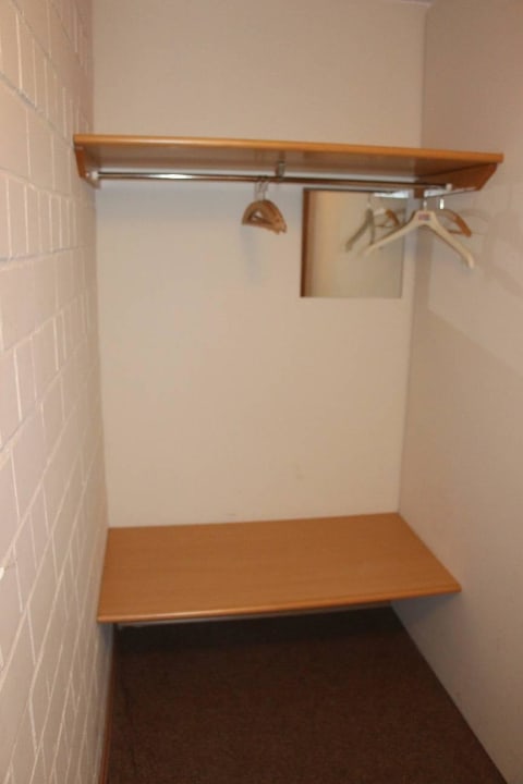 Garderobe in Zimmer Predigtstuhl Resort
