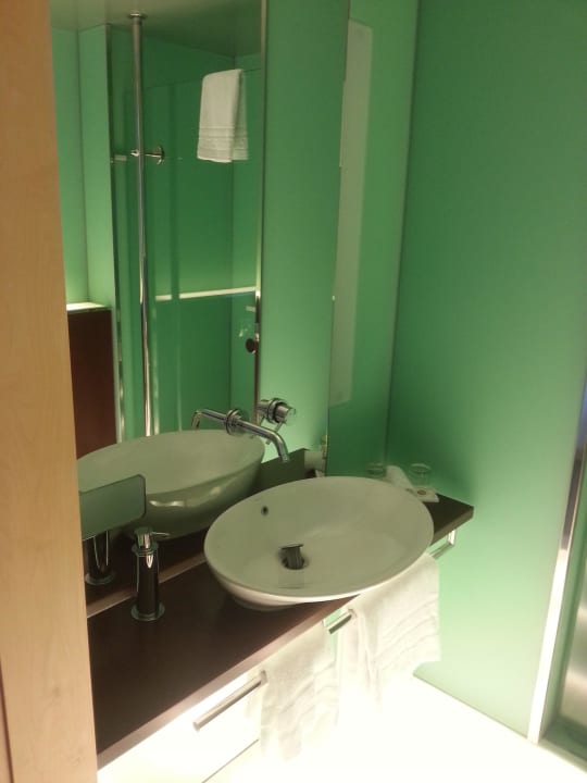 Bad HYPERION Hotel Basel