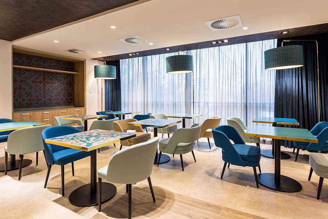 Gastro Mercure Almaty City Center