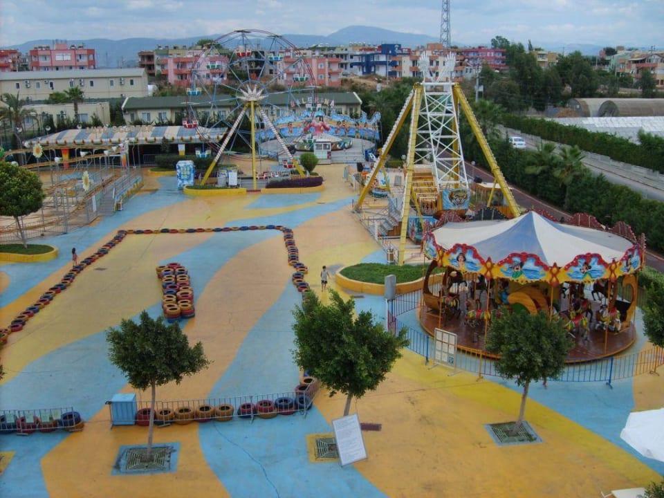 Lunapark Selectum Family Resort Side