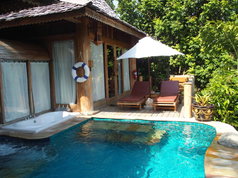 Seaview Poolvilla Santhiya Koh Phangan Resort & Spa