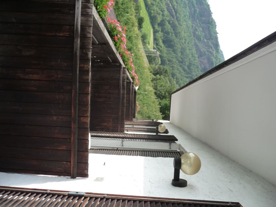 Blick zu den anderen Balkonen rechts Panoramahotel Unterinnerhof