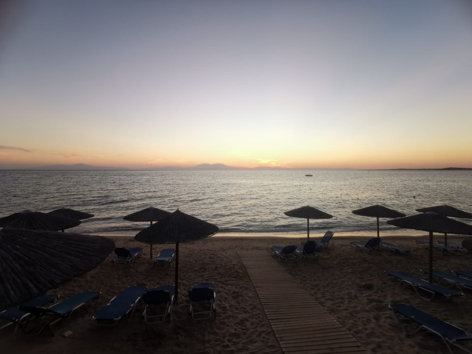 Strand Hotel Portes Beach
