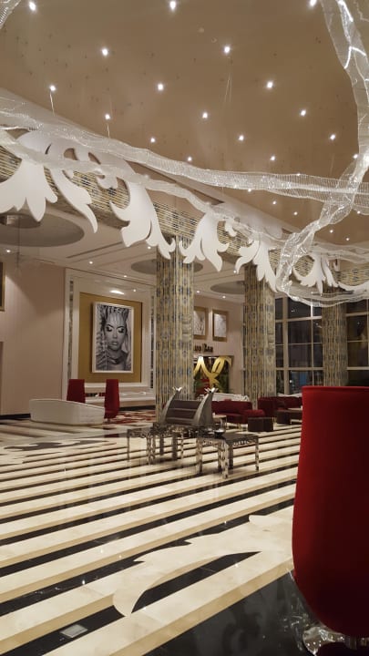 Lobby  Azura Deluxe Resort & Spa Hotel