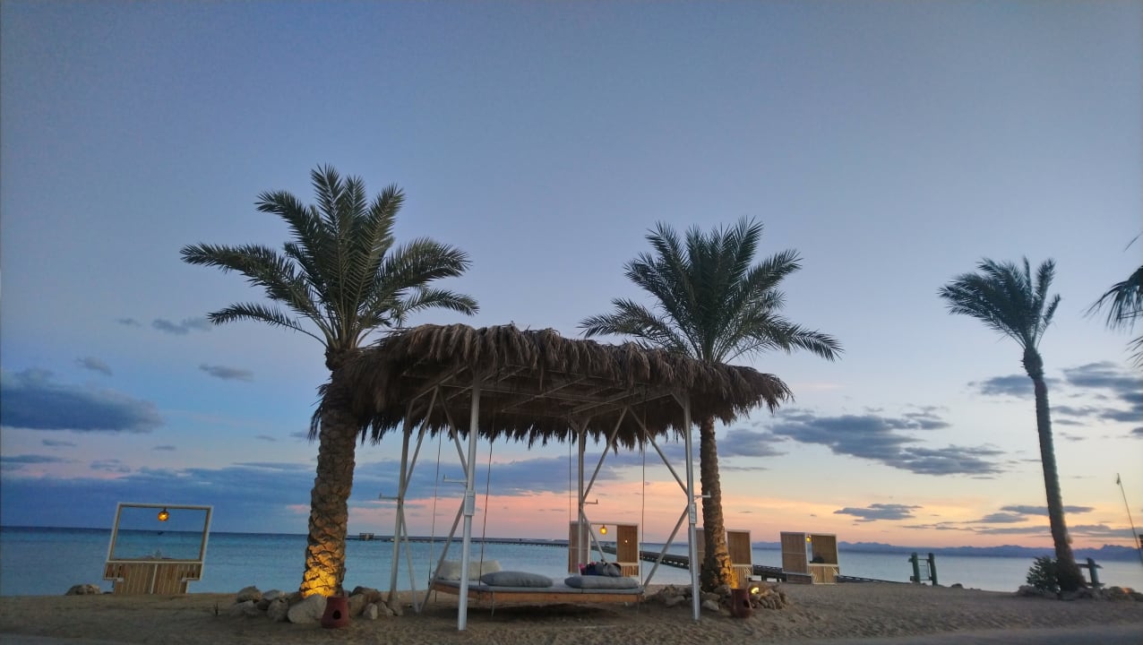 Strand The Breakers Diving & Surfing Lodge