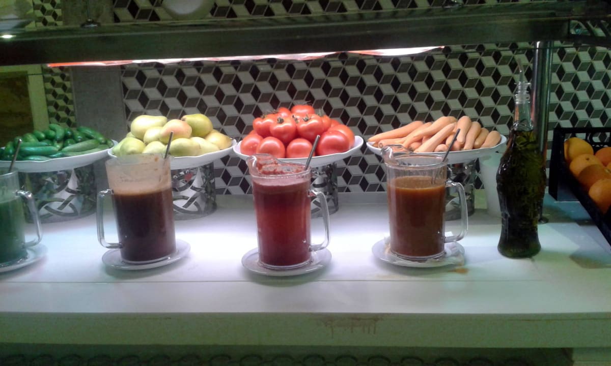 Gepreßte Gemüsesäfte Royal Taj Mahal Hotel