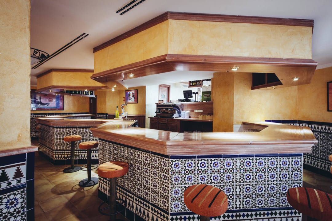 Bar Salon Europe Playa Marina - Adults Only
