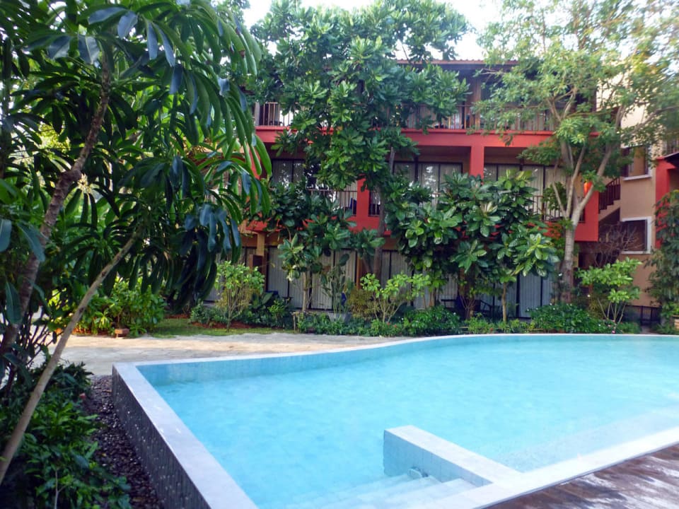 Der Pool ist ziemlich klein Buri Rasa Village Phangan