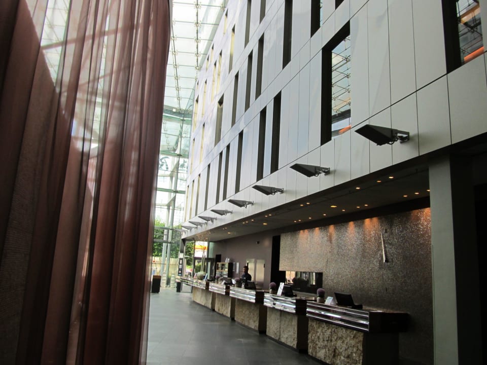 Rezeption Radisson Blu Hotel Köln