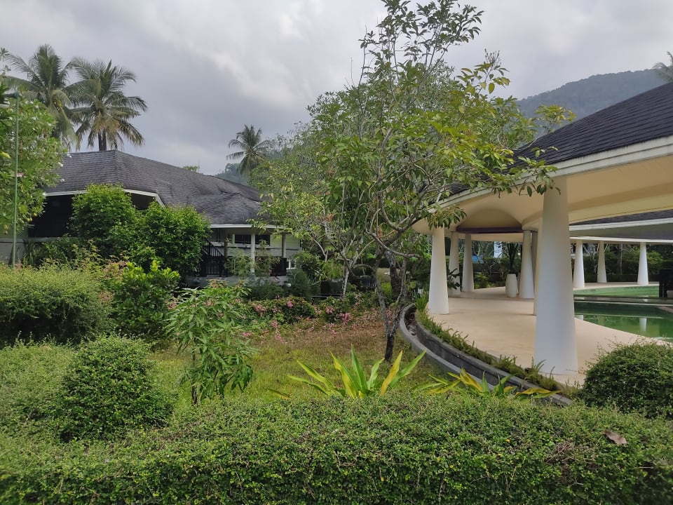 Gartenanlage Hotel Mercure Koh Chang Hideaway
