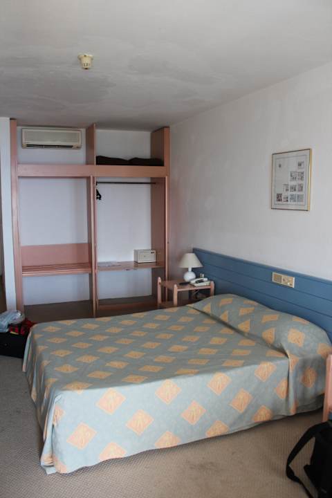 Karges Zimmer Woxxie Hotel