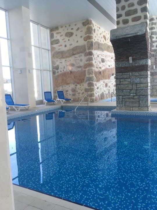 Innenpool Hotel Bilyana Beach
