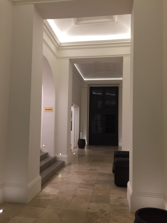 Lobby H7 Palace