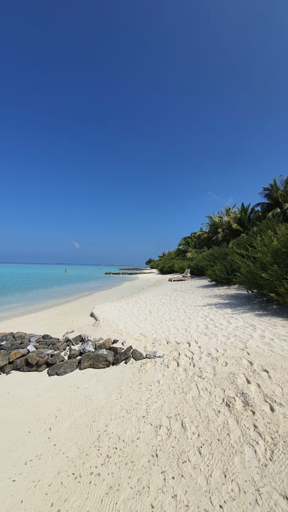 Strand Embudu Village