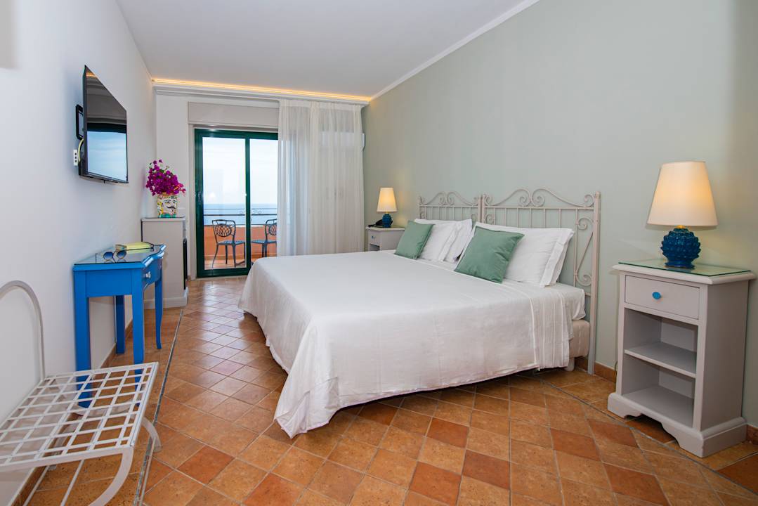 Zimmer Baia Taormina - CDSHotels