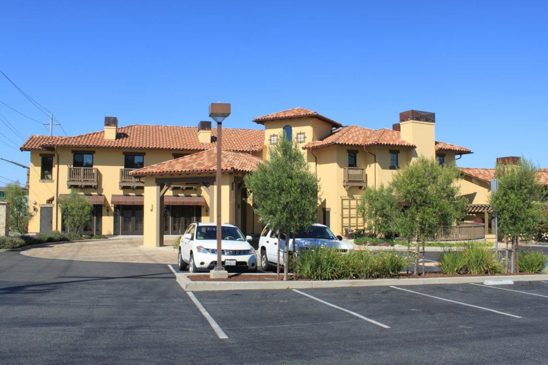 Hotel von außen Hotel Abrego