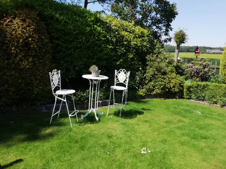 Gartenanlage Ferienwohnung Anne