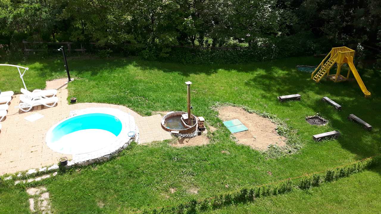 Pool Valisoara Holiday House