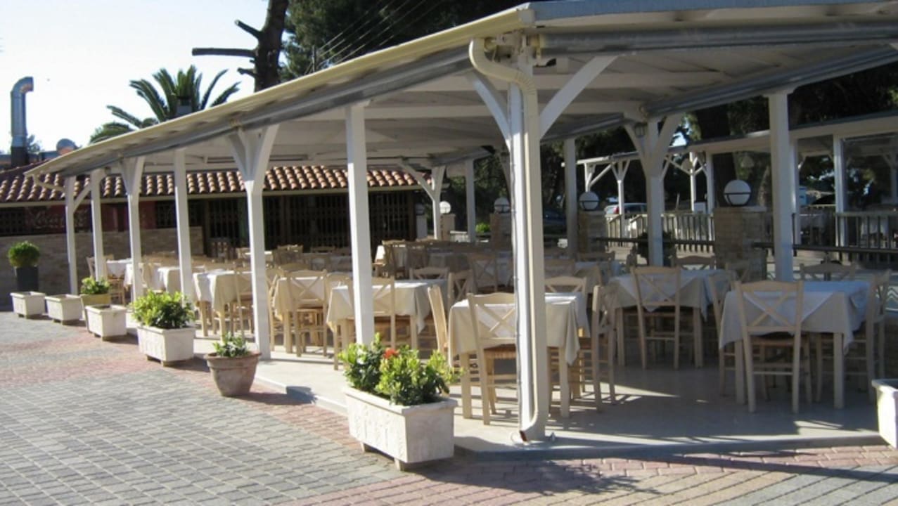 Restaurant Hotel Lagomandra Beach