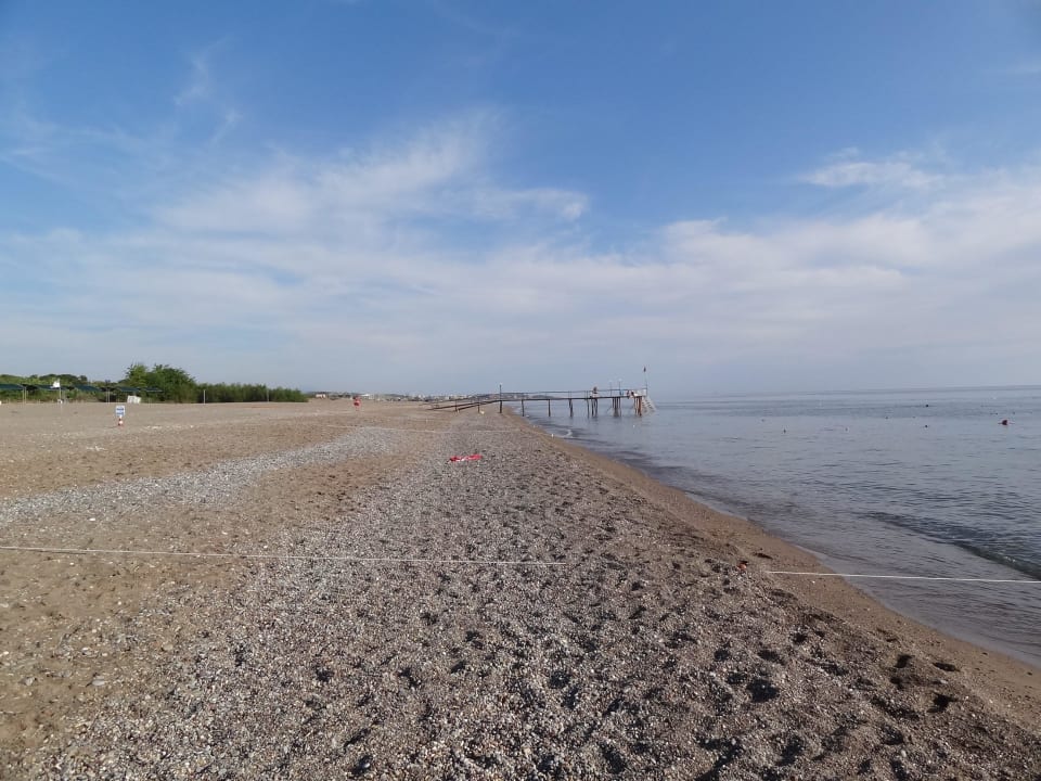 Kiesiger Strand Cenger Beach Resort & Spa