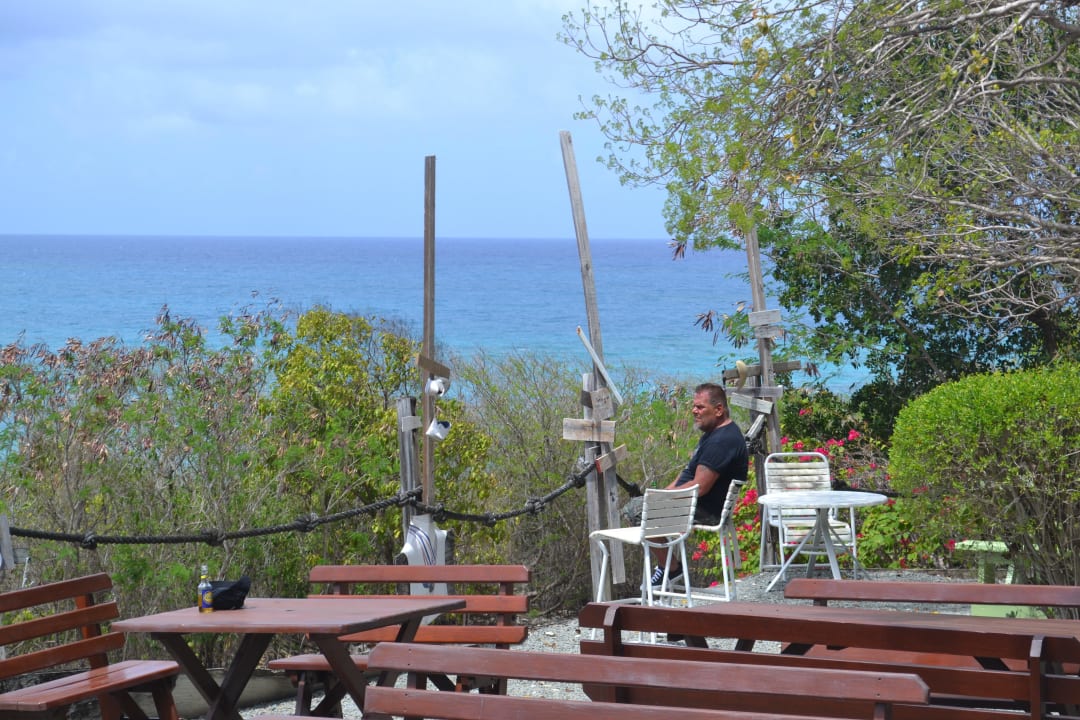 Marys Outhouse gehört zum Hotel Pineapple Beach Club