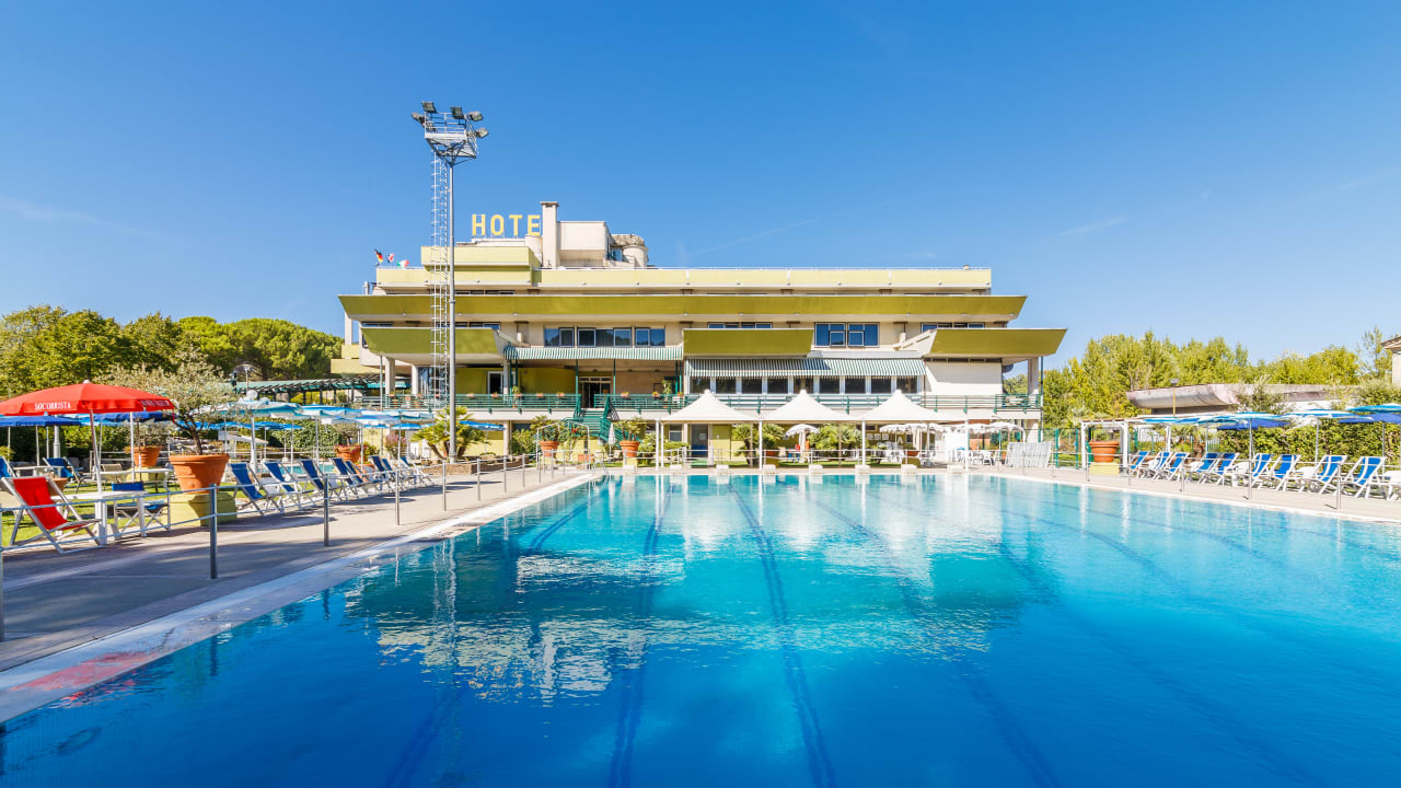 Außenansicht Hotel Country Club