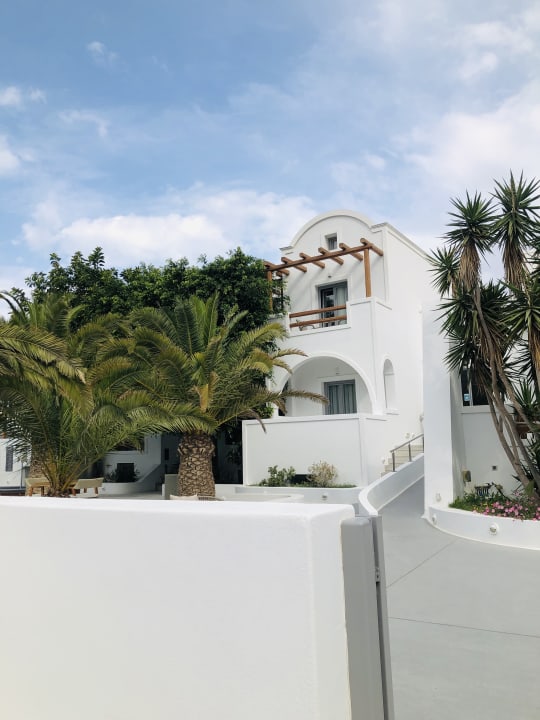 Außenansicht Hotel Strogili