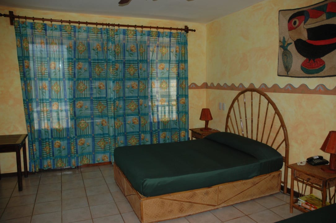 King Size Bed Hotel Giada