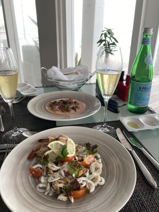 Gastro Hideaway Beach Resort & Spa