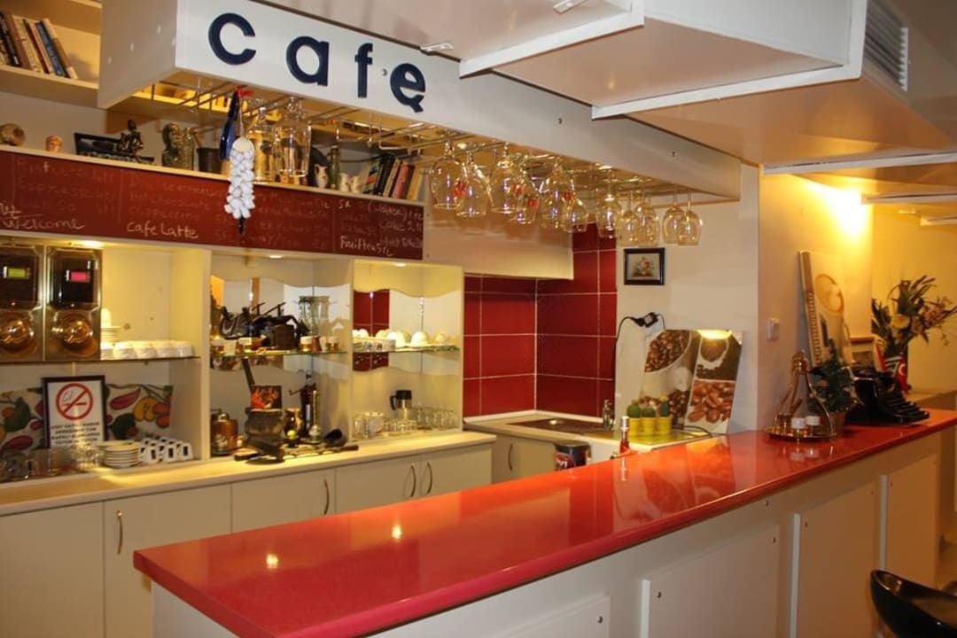 Cafe Guzel Izmir Hotel