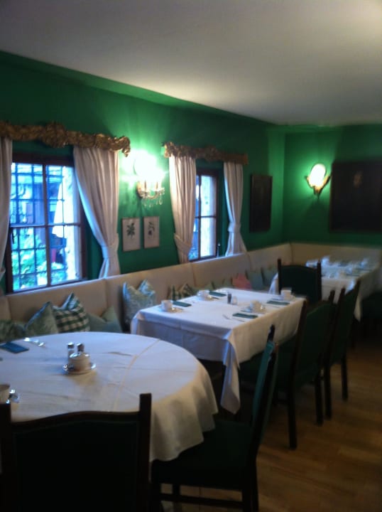 Frühstück in diesem tollen Ambiente Schloss Münichau