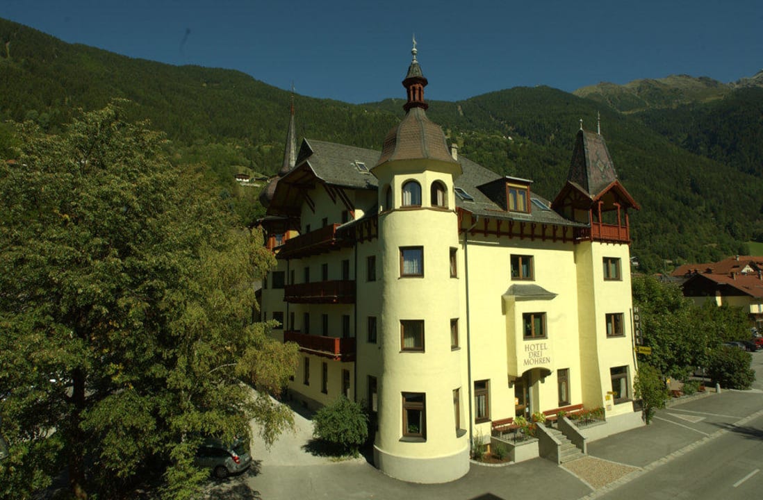 Sommeransicht Hotel Drei Mohren
