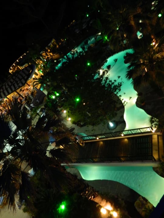 Vue de nuit Hotel Calypso Beach