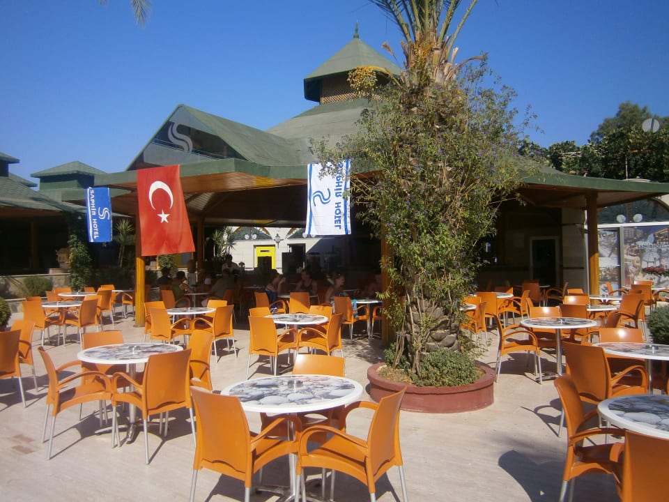 Cafe Saphir Hotel & Villas