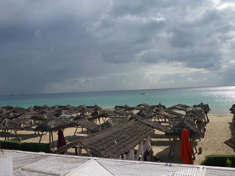 Ausblick vom Meerblickzimmer The Orangers Beach Resort and Bungalows
