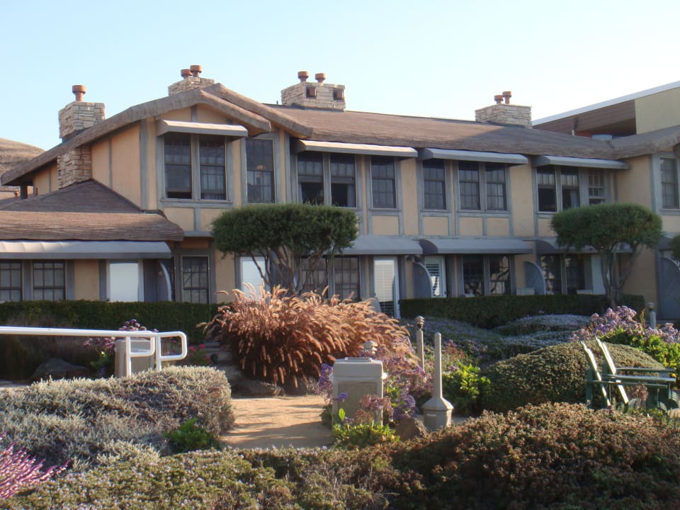 Das Hotel von außen Hotel Cottage Inn By the Sea