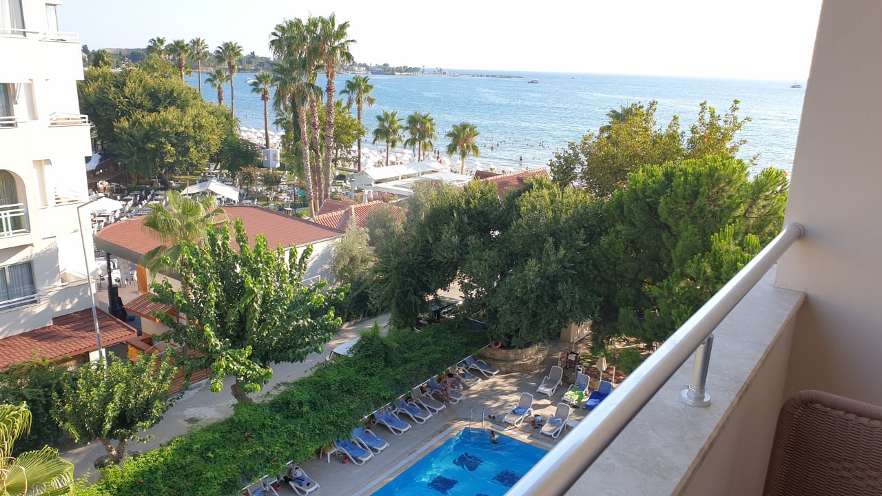 Ausblick Trendy Side Beach Hotel - Adults only