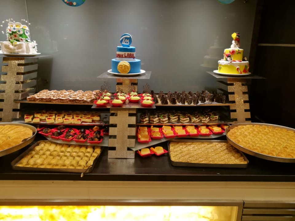 Gastro Limak Lara Deluxe Hotel & Resort