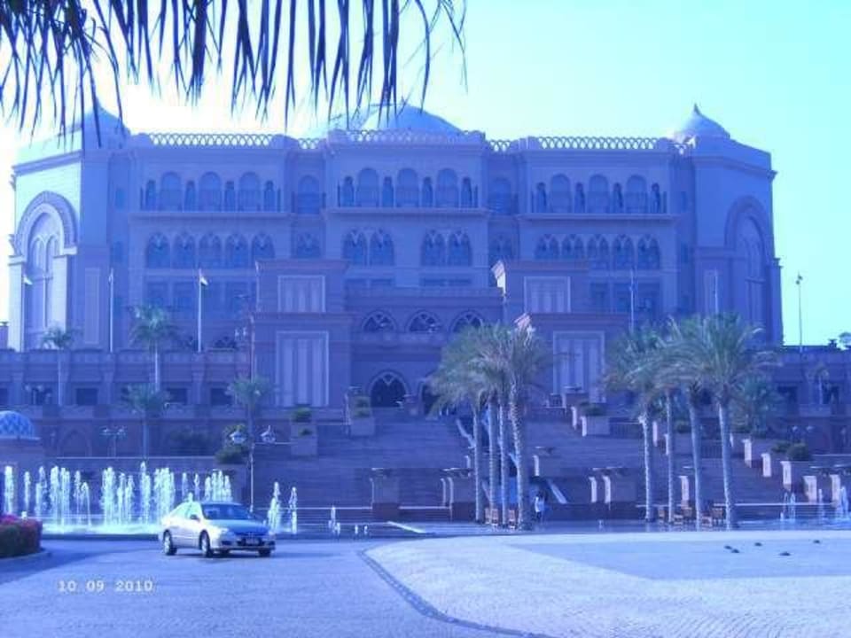 Haupteingang Emirates Palace Mandarin Oriental