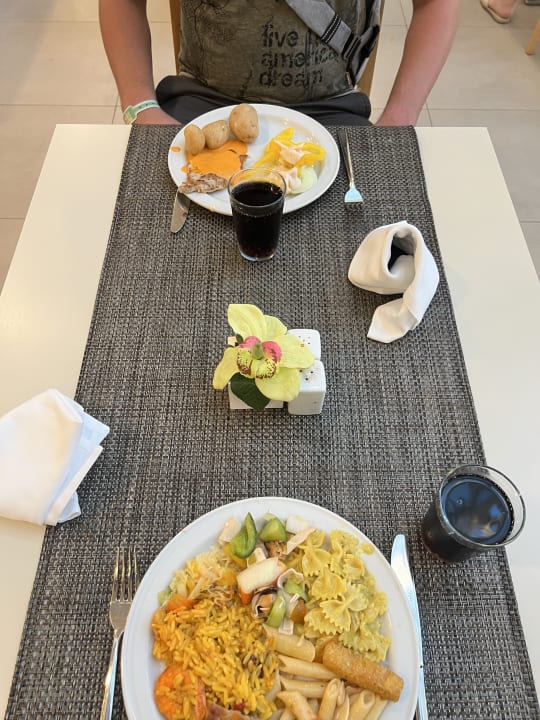Gastro SBH Monica Beach Resort