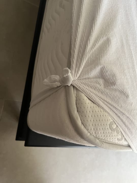 Zimmer The Royal Senses Resort, Curio Collection by Hilton